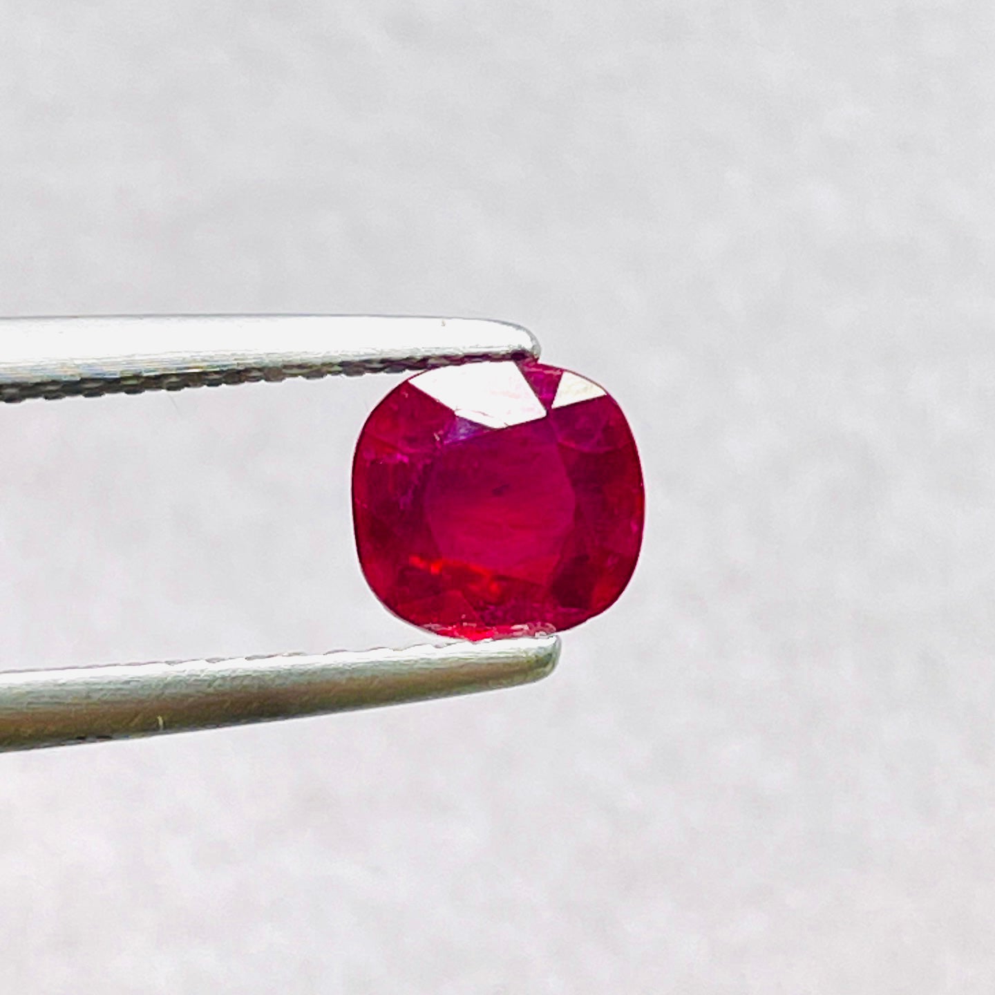 1.06 Cts AIGS Certified Natural Ruby Unheated Burma Pigeon Blood Color Gemstone