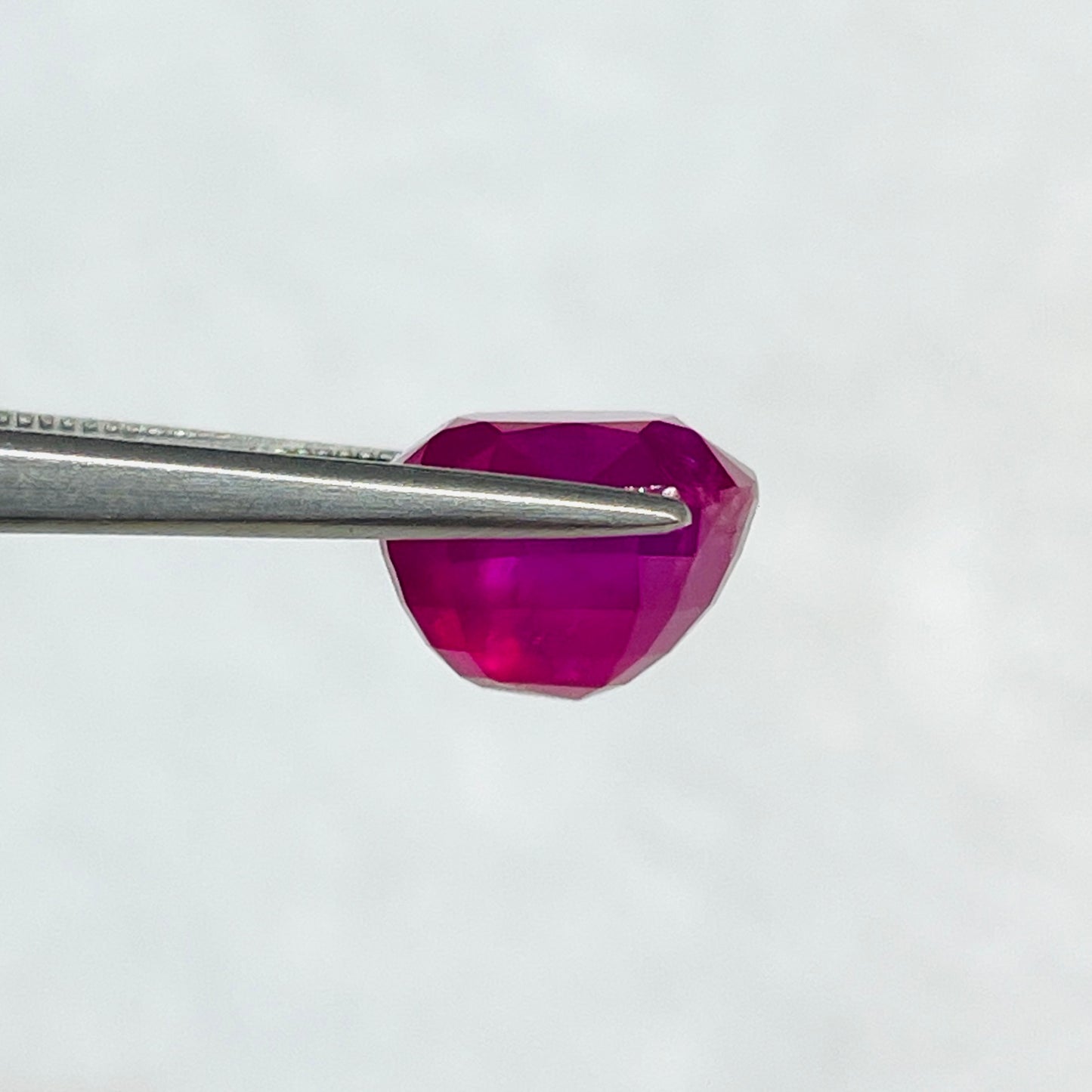 5.42 Natural Ruby Burma Mogok Unheated Vivid Red color eye clean quality Gemstone