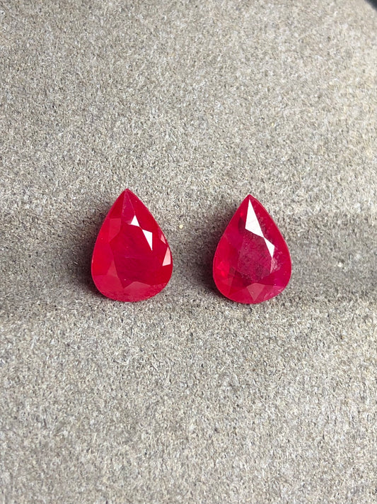 3.87 Cts AIGS Certified Pigeon blood Burma Ruby Pair 1W20