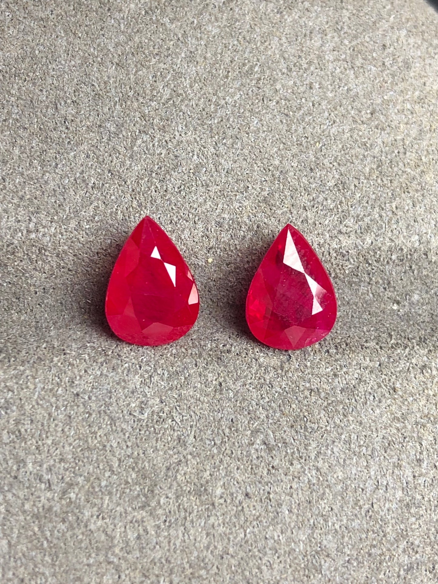 3.87 Cts AIGS Certified Pigeon blood Burma Ruby Pair 1W20